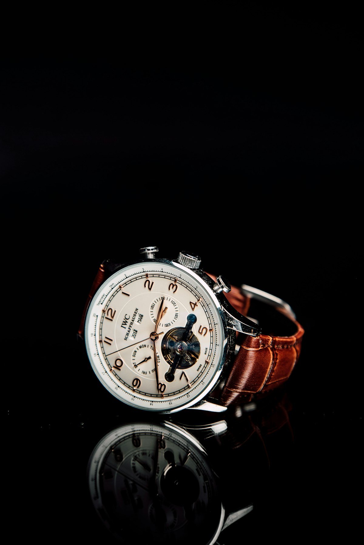 Timeless Elegance &<br>Luxury Craft